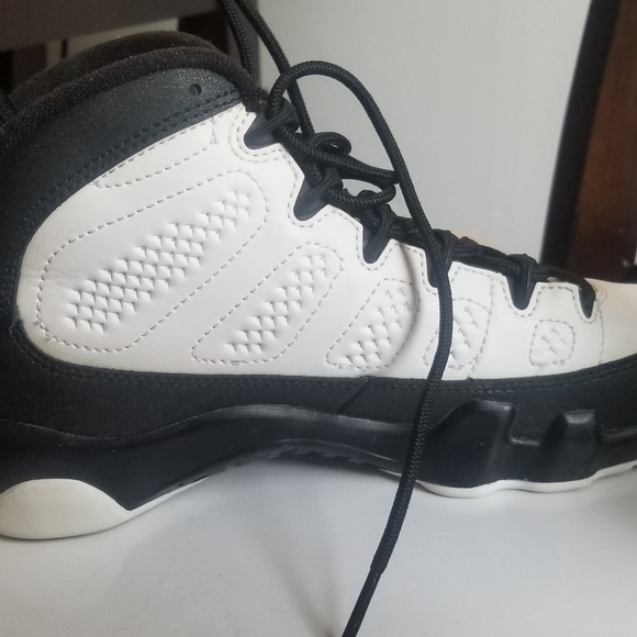Jordan 9 - Picture 8 of 9